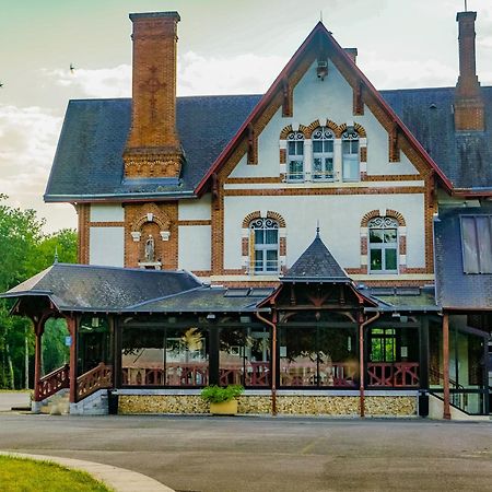 Hotel-Restaurant Domaine De La Grande Garenne Neuvy-sur-Barangeon Exterior foto